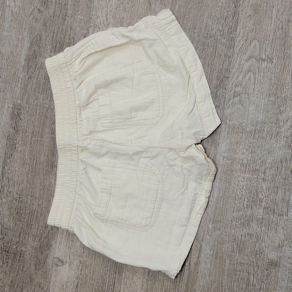 Old Navy Shorts - Picture 7 of 7